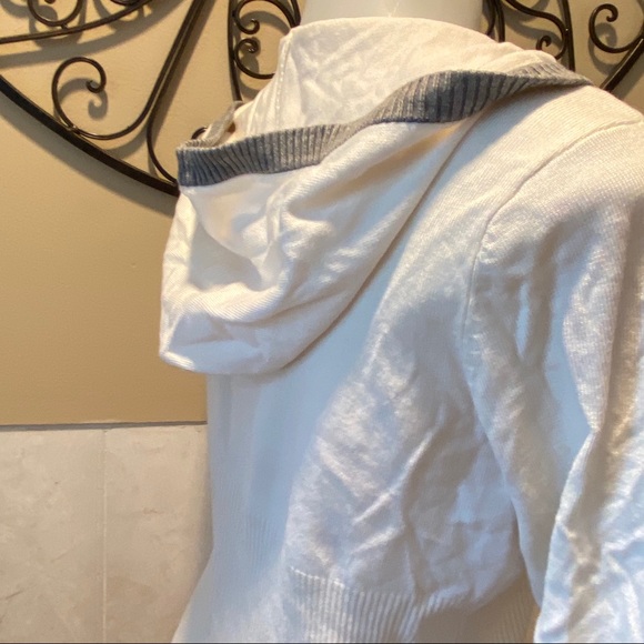 Guess Women’s White & Gray Zip Knit Hooded Sweater - Picture 7 of 10